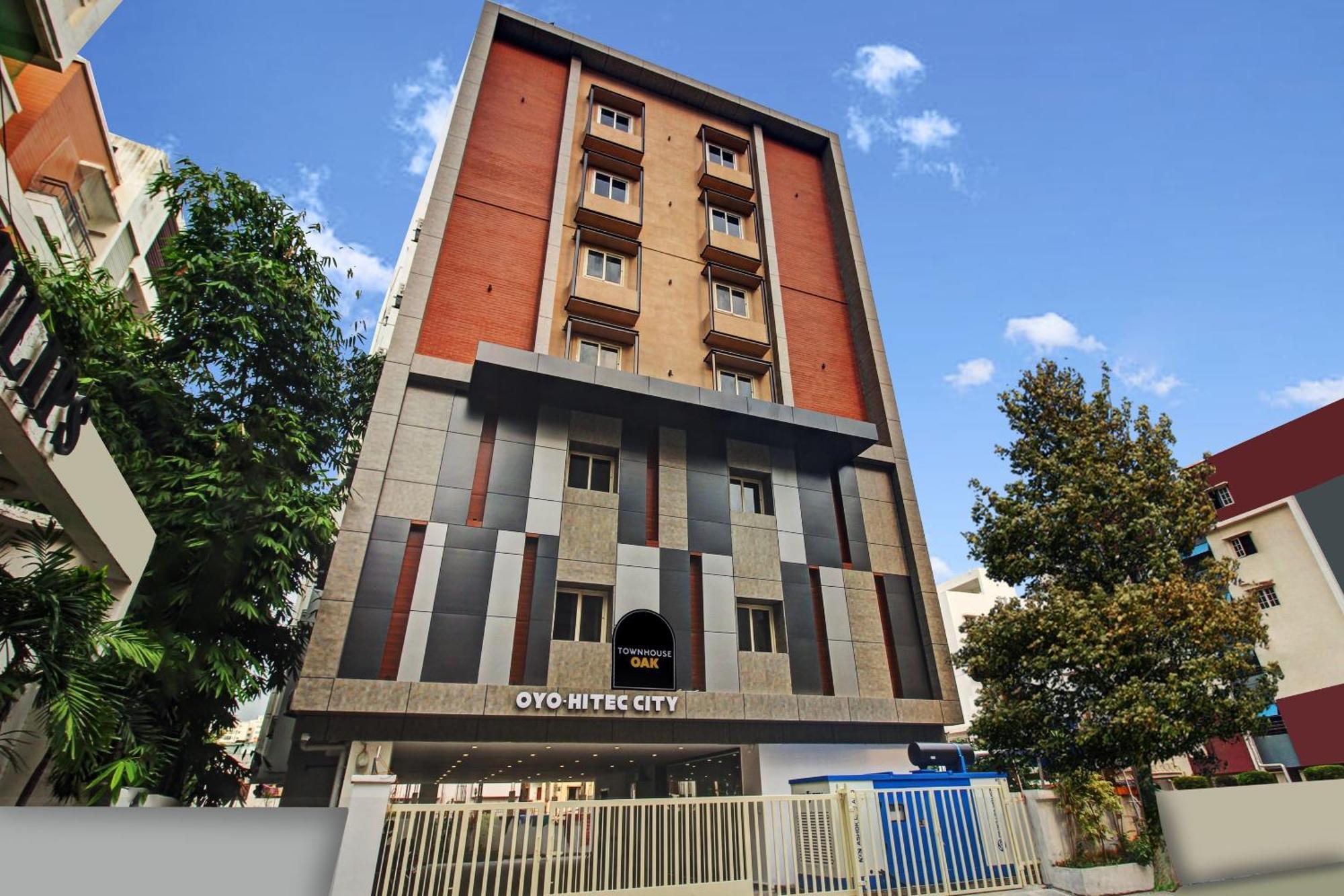 Super Townhouse Oak Hitec City Near Image Hospital Hyderabad Exterior foto