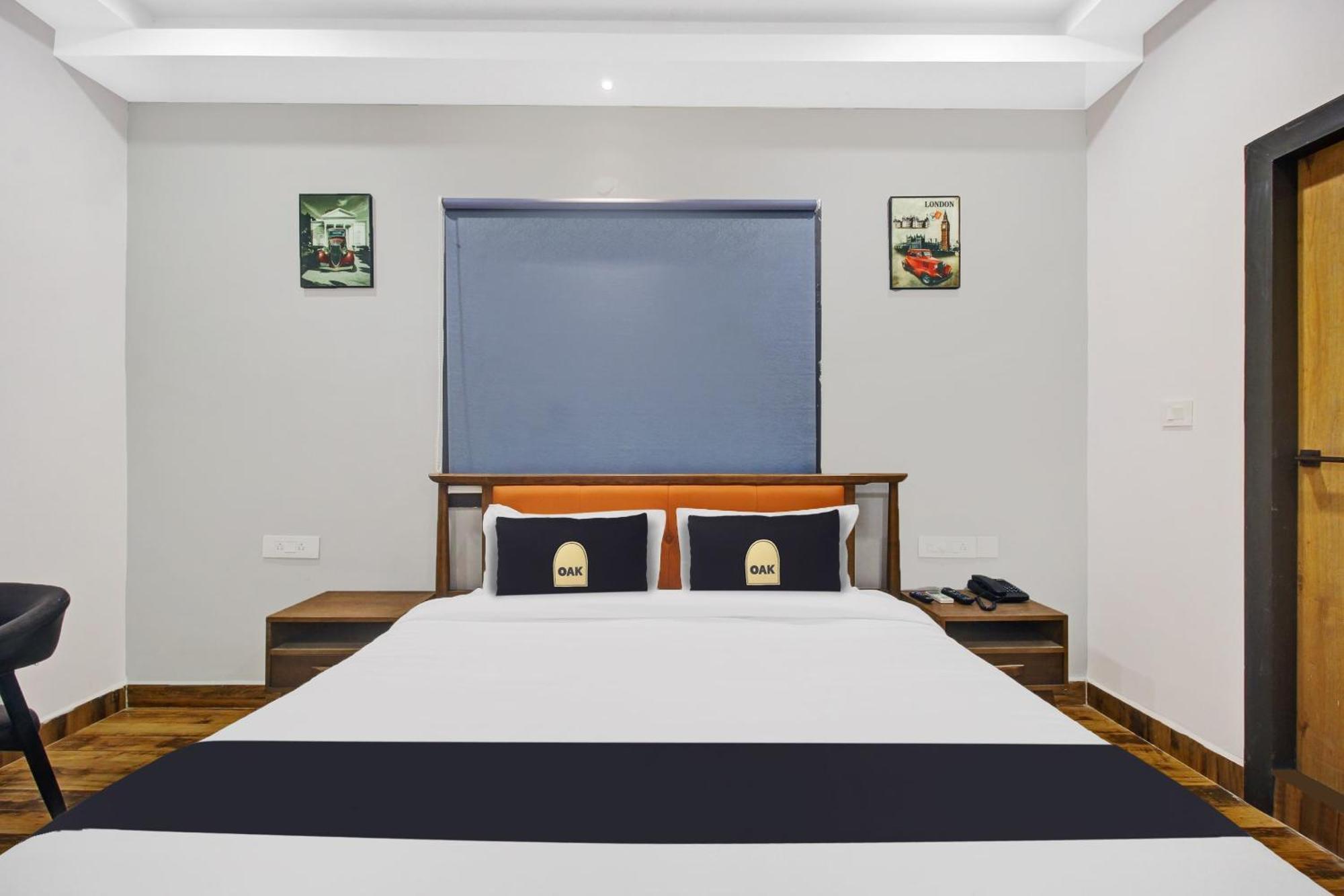 Super Townhouse Oak Hitec City Near Image Hospital Hyderabad Exterior foto